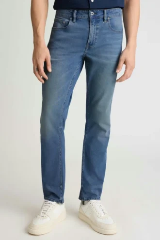 Redefine la comodidad con los vaqueros elásticos y ligeros de Bonobos