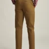 Stretch Washed Chino: chinos de corte Slim Fit y ajustados