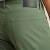 Vive la aventura con estilo con los Travel Jeans ligeros de Bonobos Vive la aventura con estilo con los Travel Jeans ligeros de Bonobos